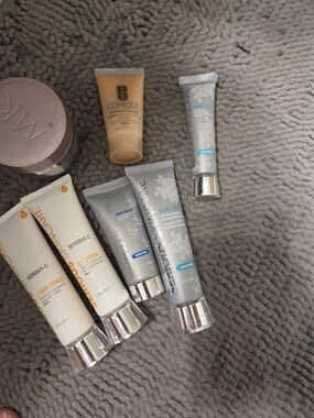 Serious-C & Clinique Skincare Set — Gray, Beige & White Tubes